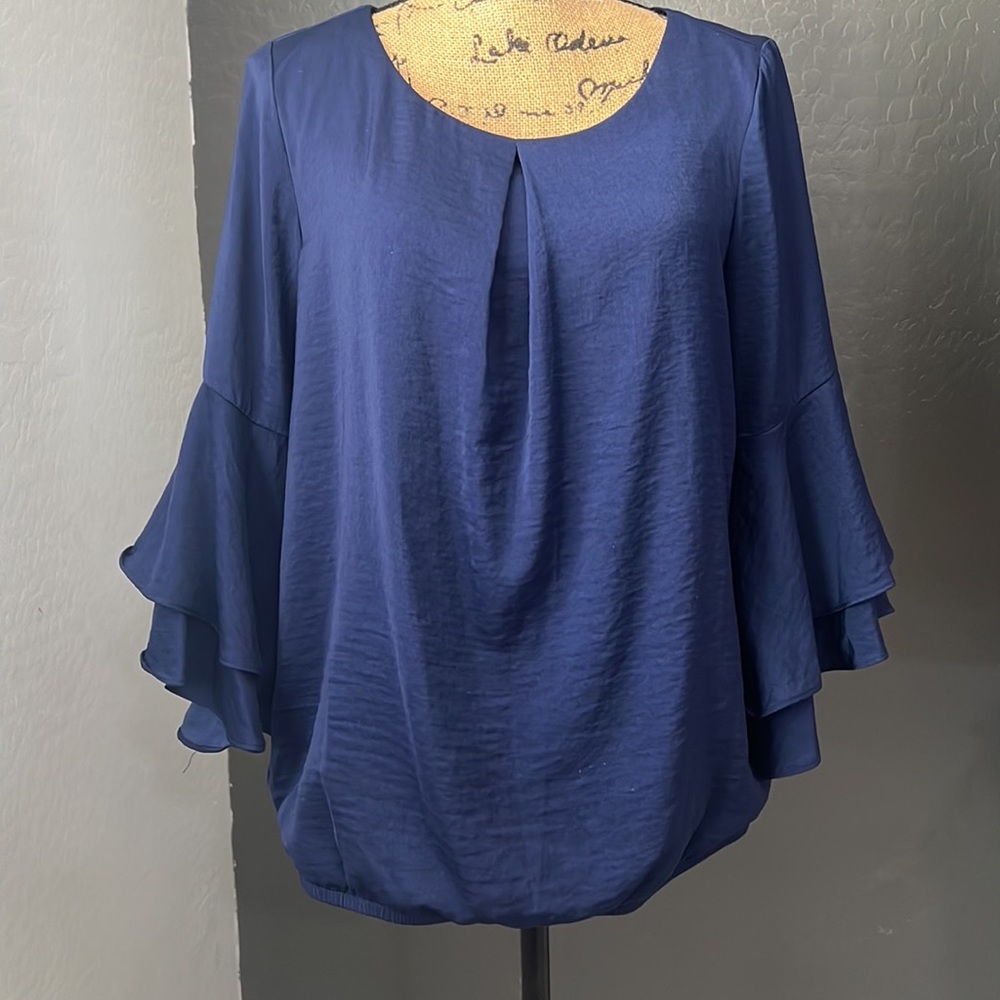 Apt 9 blue bell sleeve top